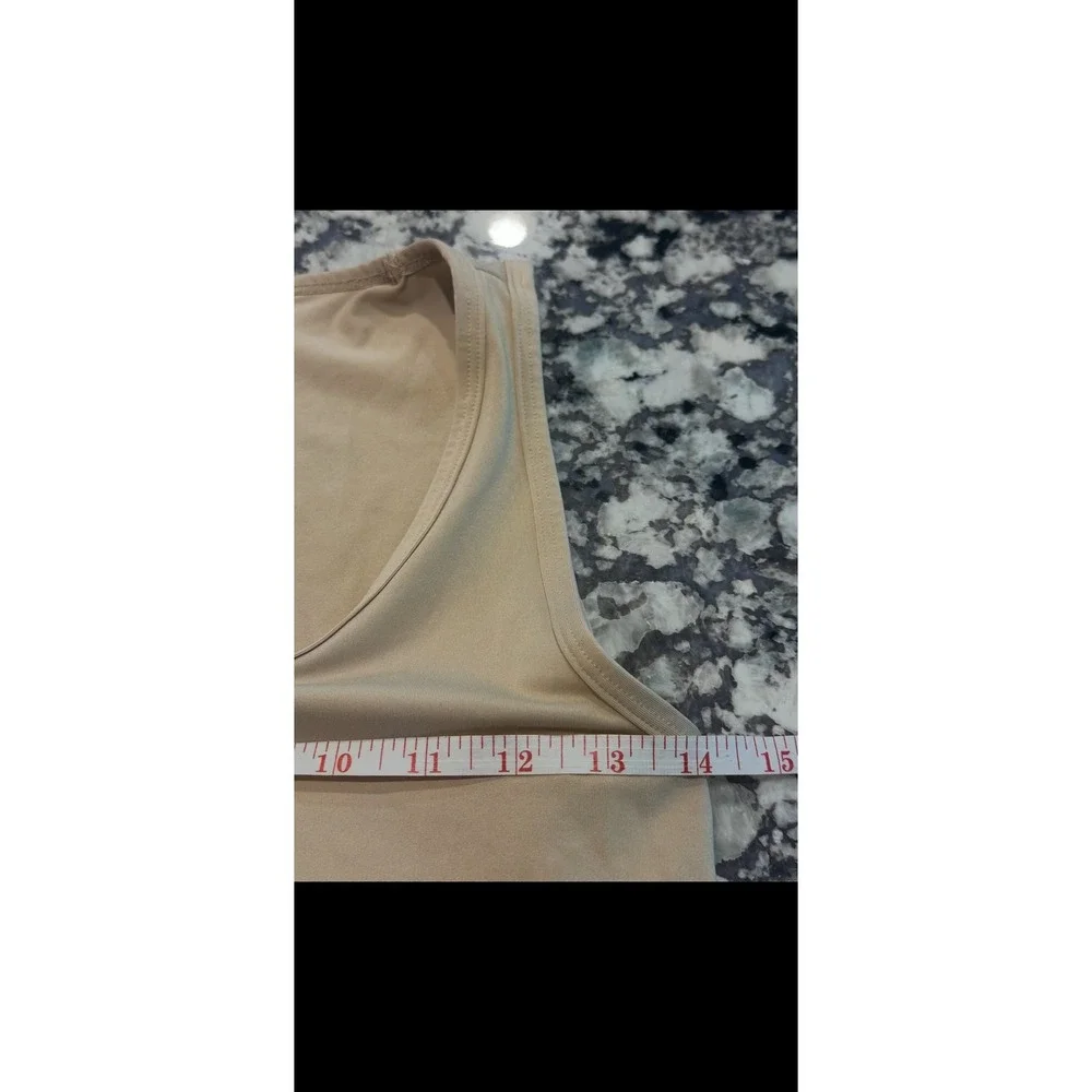 Tommie Copper Women Medium Beige Core Compression Tank Top 9010WR Scoop Neck - Picture 9 of 9